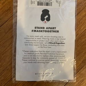 Alice + Olivia Other - NWT Alice and Olivia Stacey Bender Face Mask Alice + Olivia Other - NWT Alice and Olivia Stacey Bender Face Mask